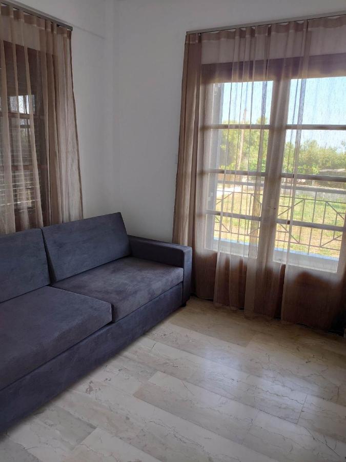 Merida Apartments Mola Kalyva Luaran gambar