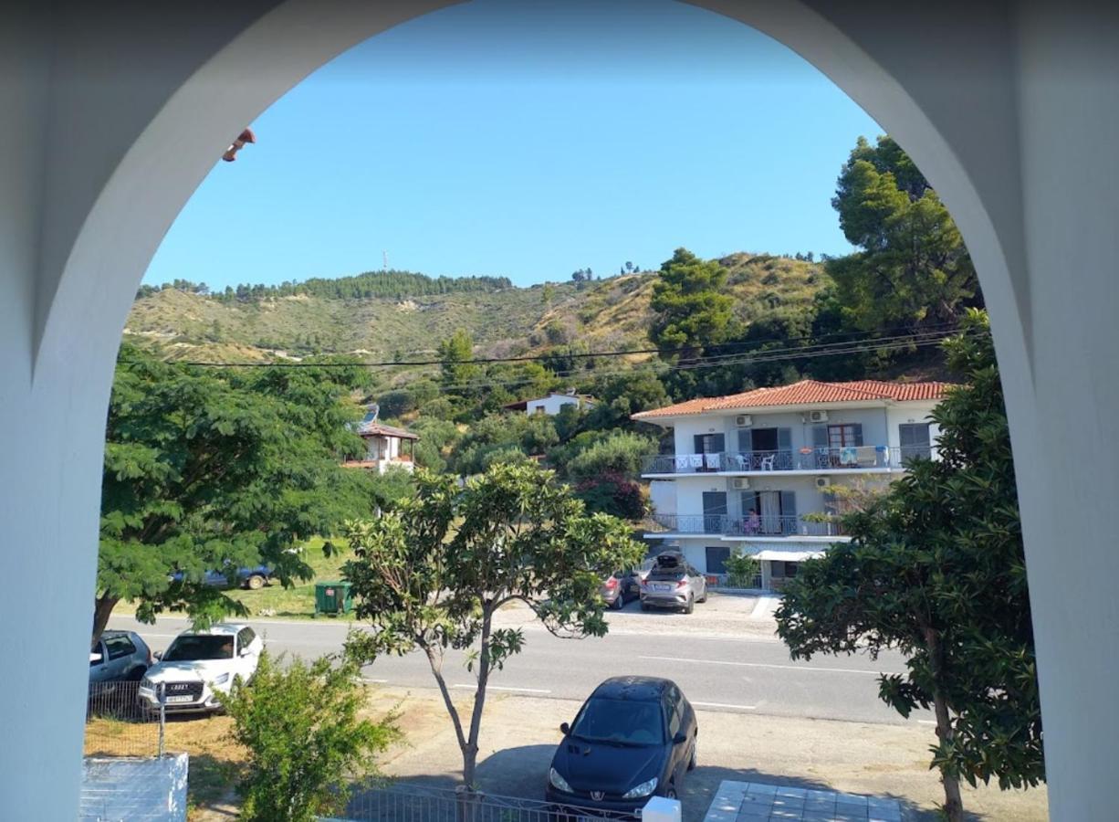 Merida Apartments Mola Kalyva Luaran gambar