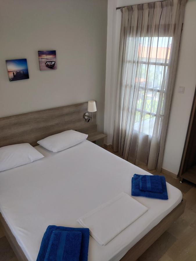 Merida Apartments Mola Kalyva Luaran gambar