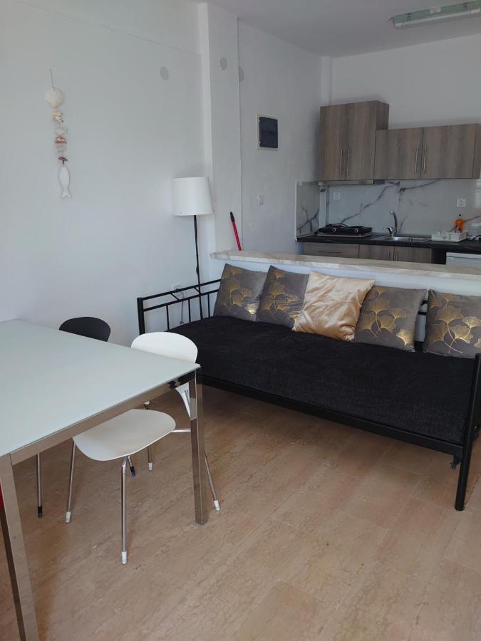 Merida Apartments Mola Kalyva Luaran gambar