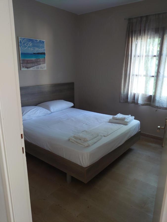 Merida Apartments Mola Kalyva Luaran gambar